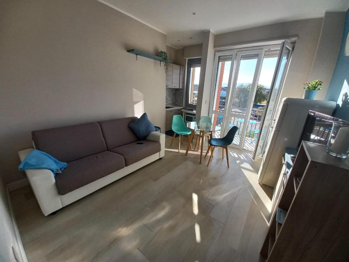 A Due Passi Metro Italia '61 Apartamento Turín Exterior foto